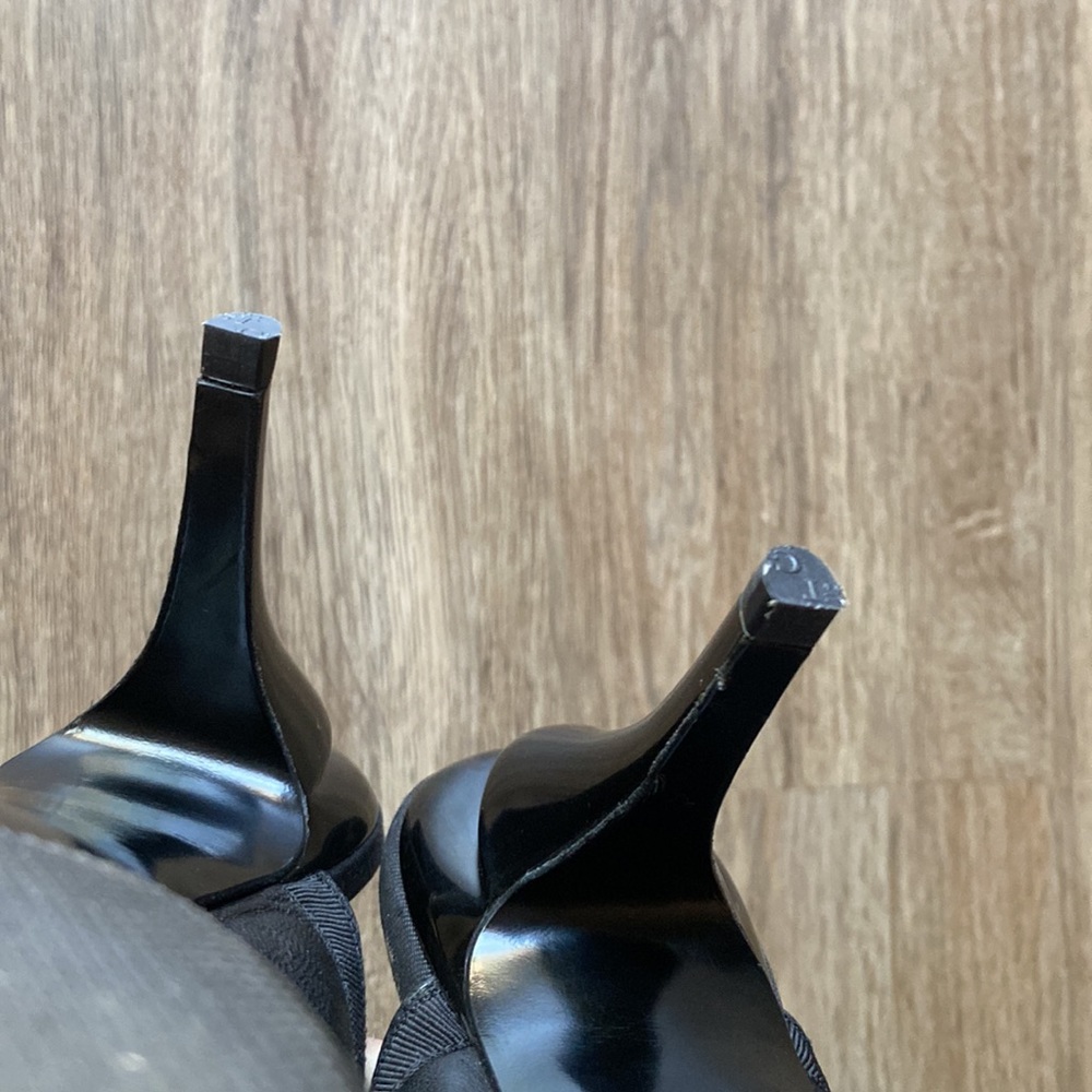 CHANEL Paris CC Black Leather Ribbon Bow Mules Heels Shoes 37.5 - Picture 10 of 12